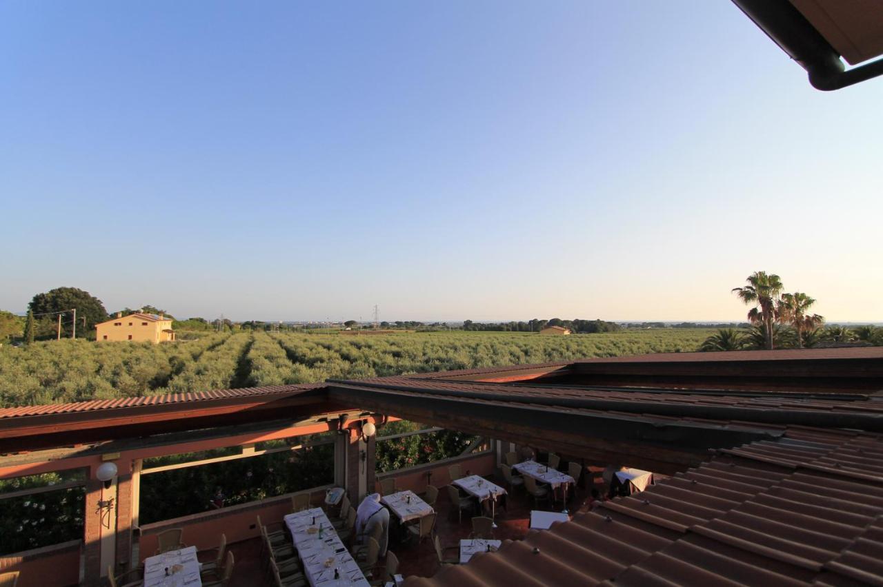 Agrihotel Elisabetta Collemezzano Exterior photo